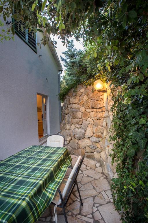 Ferienwohnung Lucija Kampor Exterior foto